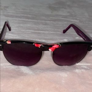 Jessica Simpson Flower sunglasses
